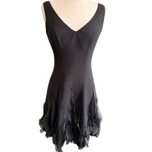 White House‎ Black Market Black V-Neck Ruffle Petal Hem Cocktail Dress Size 0